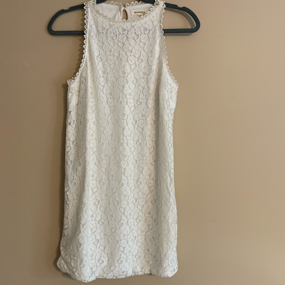 White lace dress
